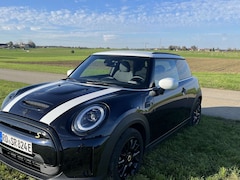 Bild des Angebotes MINI Cooper SE Classic Trim