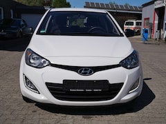 Bild des Angebotes Hyundai i20 Classic Klima BT Tagfahrlicht ZV ABS