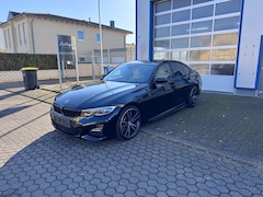 Bild des Angebotes BMW 330 i xDrive M Sport Automatic