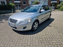 Bild des Angebotes Kia Ceed / cee'd 1.4 CVVT EX