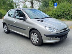 Bild des Angebotes Peugeot 206 TÜV bis 09 2026 - Technisch gut - neue Reifen