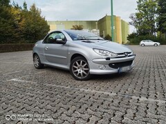 Bild des Angebotes Peugeot 206 CC *AUTOMATIK*NEUTEILE*TÜV