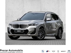 Bild des Angebotes BMW iX1 eDrive20 M Sport HUD ACC RFK NAVI LED DAB