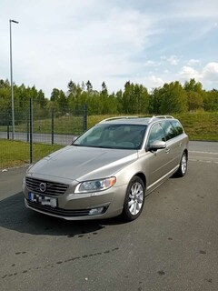 Bild des Angebotes Volvo V70 D5 Summum