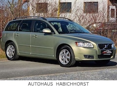 Bild des Angebotes Volvo V50 Kombi 1.6 D Drive Momentum/vieles neu /Tempo