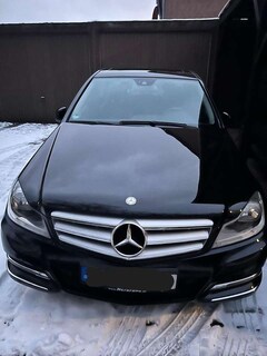 Bild des Angebotes Mercedes-Benz C 180 C-Klasse CGI BlueEFFICIENCY Avantgarde