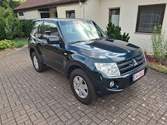 Bild des Angebotes Mitsubishi Pajero 3.2 DI-D Inform