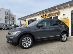 Bild des Angebotes VW Tiguan Life eHybrid 180 kW (245 PS), Automatik, Fronta...