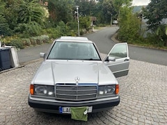 Bild des Angebotes Mercedes-Benz 190 D 2.5 mit H Zulassung und 5 Ganggetriebe