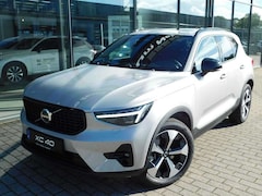 Bild des Angebotes Volvo XC40 B4 Plus Dark 'Glasschiebedach, 360 Cam'