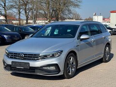 Bild des Angebotes VW Passat Variant Passat 2.0 TDI R-Line °AHK°StHz°360°HUP°MATRIX°