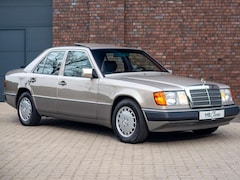 Bild des Angebotes Mercedes-Benz 260 E W124, 2. Hand, Leder, H-Zul., nur 57.000 KM