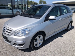 Bild des Angebotes Mercedes-Benz B 180 Autotronic*Bi-Xenon*COMAND*Park-Assistent*1.Hand*