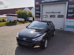 Bild des Angebotes Hyundai i20 1.2i Style GARANTIE1.Hand/5türig/Klima/ZV/el.FH