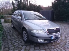 Bild des Angebotes Skoda Octavia Octavia Combi 1.6 FSI Ambiente