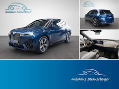 Bild des Angebotes BMW iX 40 xDrive ACC AHK 4ZK H/K LRHZ 360° SHZ LASER