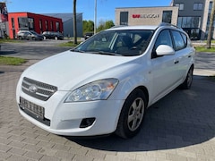 Bild des Angebotes Kia Ceed SW / cee'd SW 1.4 Sitzh. Klimaanlage
