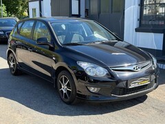 Bild des Angebotes Hyundai i30 1.4 Lim. 2.HAND|UNFALLFREI|KLIMA|EURO5