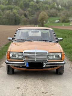 Bild des Angebotes Mercedes-Benz Baureihe 123 280 E