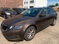 Bild des Angebotes Skoda Octavia Combi Navi+Sitzheizung+PDC+1. Hand