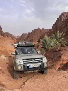 Bild des Angebotes Mitsubishi Pajero 3.2 DI-D Automatik Instyle