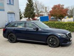Bild des Angebotes Mercedes-Benz C 400 T 4Matic  AIRMATIC* Pano* Burmester* Navi*