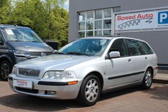 Bild des Angebotes Volvo V40 1.8 Comfort Aut./LEDER/GHSD/SITZH./8-FACH