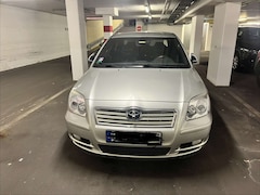 Toyota Avensis 2.0 VVT-i Executive