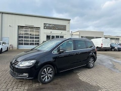 Bild des Angebotes VW Sharan Highline SPORT-INDIVIDUAL-DSG-LEDER-NAVI