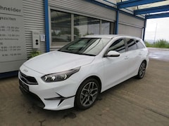 Kia Ceed SW / cee'd SW cee'd SW Ultimate Aut. ACC Navi RFK PDC
