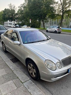 Bild des Angebotes Mercedes-Benz E 320 E 320 Automatik Avantgarde