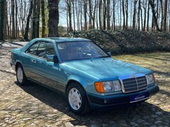 Bild des Angebotes Mercedes-Benz 230 CE 124er Coupe, 5-Gang, seltene Farbkombi!!!