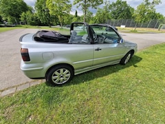 Bild des Angebotes VW Golf Cabriolet Cabrio 2.0 Comfortline
