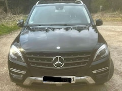 Bild des Angebotes Mercedes-Benz ML 350 ML 350 BlueTEC 4MATIC 7G-TRONIC