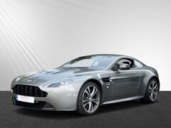 Bild des Angebotes Aston Martin Vantage 6.0 V12/Deutsch/Carbon/SCHALTER