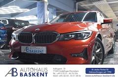 Bild des Angebotes BMW 330 i Lim. SPORT LINE*GLASDACH*KEYLESS*LED*NAVI