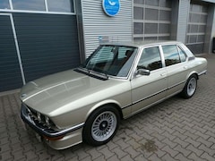 Bild des Angebotes BMW 528 i E12 Vollrestauriert 5Gang Alpina Ori. Teile