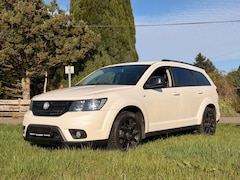 Bild des Angebotes Fiat Freemont 2.0 Multijet 16V DPF Automatik Allrad Black Code