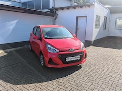 Bild des Angebotes Hyundai i10 1.0 SHZG/KLIMA/beheizb. Lenkrad/AHK/Garantie