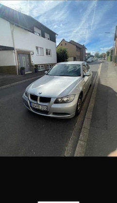 Bild des Angebotes BMW 318 318i Aut.