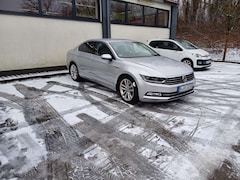 Bild des Angebotes VW Passat 2.0 TDI SCR (BlueMotion Tech) 4Motion D Highline