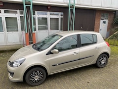 Bild des Angebotes Renault Clio Clio 1.6 16V ESP Initiale