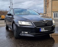 Bild des Angebotes Skoda Superb Combi 2.0 TDI 4x4 DSG Style