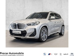 Bild des Angebotes BMW iX1 eDrive20 M Sport HUD PANO ACC RFK NAVI LED