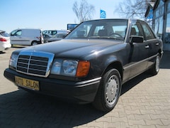 Bild des Angebotes Mercedes-Benz 260 E  W124  Lim. *Topzustand aus Erstbesitz*