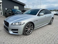 Bild des Angebotes Jaguar XF R-Sport Lim. Leder Navi Keyless Kamera
