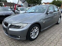 Bild des Angebotes BMW 325 325i~Original Laufleistung~1 Hand~Scheckheft