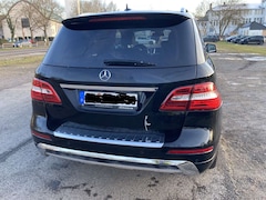 Bild des Angebotes Mercedes-Benz ML 250 BlueTEC 4MATIC 7G-TRONIC