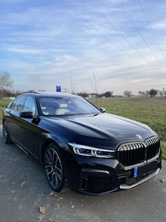 Bild des Angebotes BMW 745 745e *M Sport*