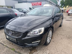 Bild des Angebotes Volvo V60 V60 D6 Plug-In-Hybrid AWD Summum,Leder,Navi,Xenon,S-Dach